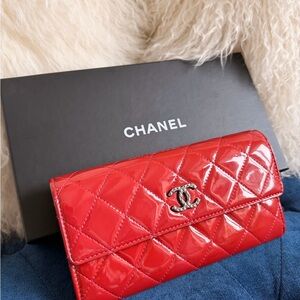 Chanel 2014-2015 Interlocking CC Logo Continental Wallet